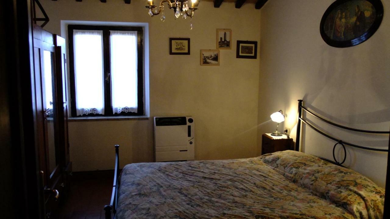Podere Val Di Gallo Поджибонси Екстериор снимка